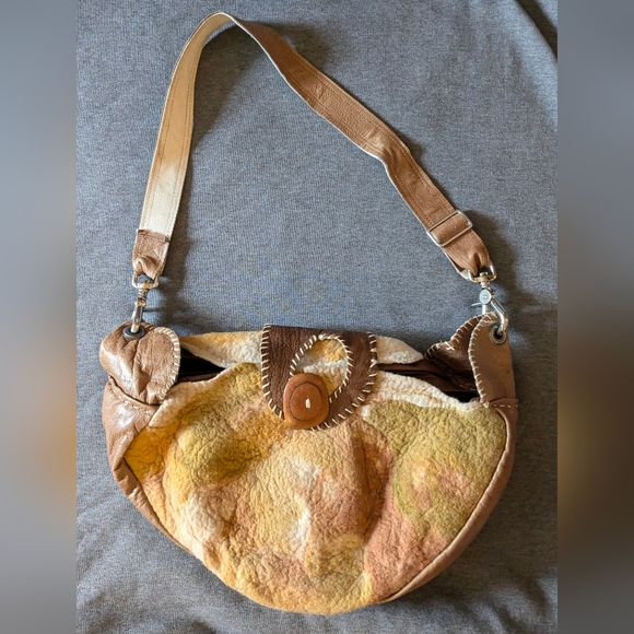 URBAN GYPSY Christina Hankins Artist Boiled Wool Tan Leather Boho Hobo Purse - Picture 3 of 11